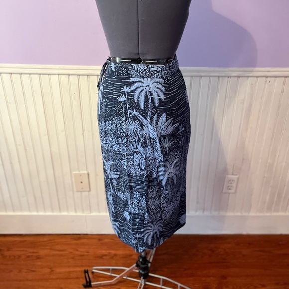100% Linen Wrap Skirt - Picture 2 of 9